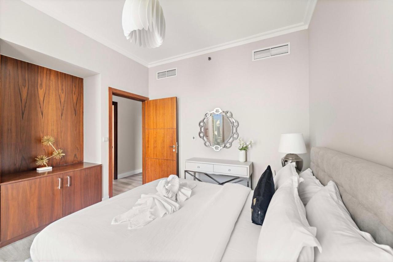 First Class 3Br With Full Burj Khalifa And Fountain View Dubái Exterior foto